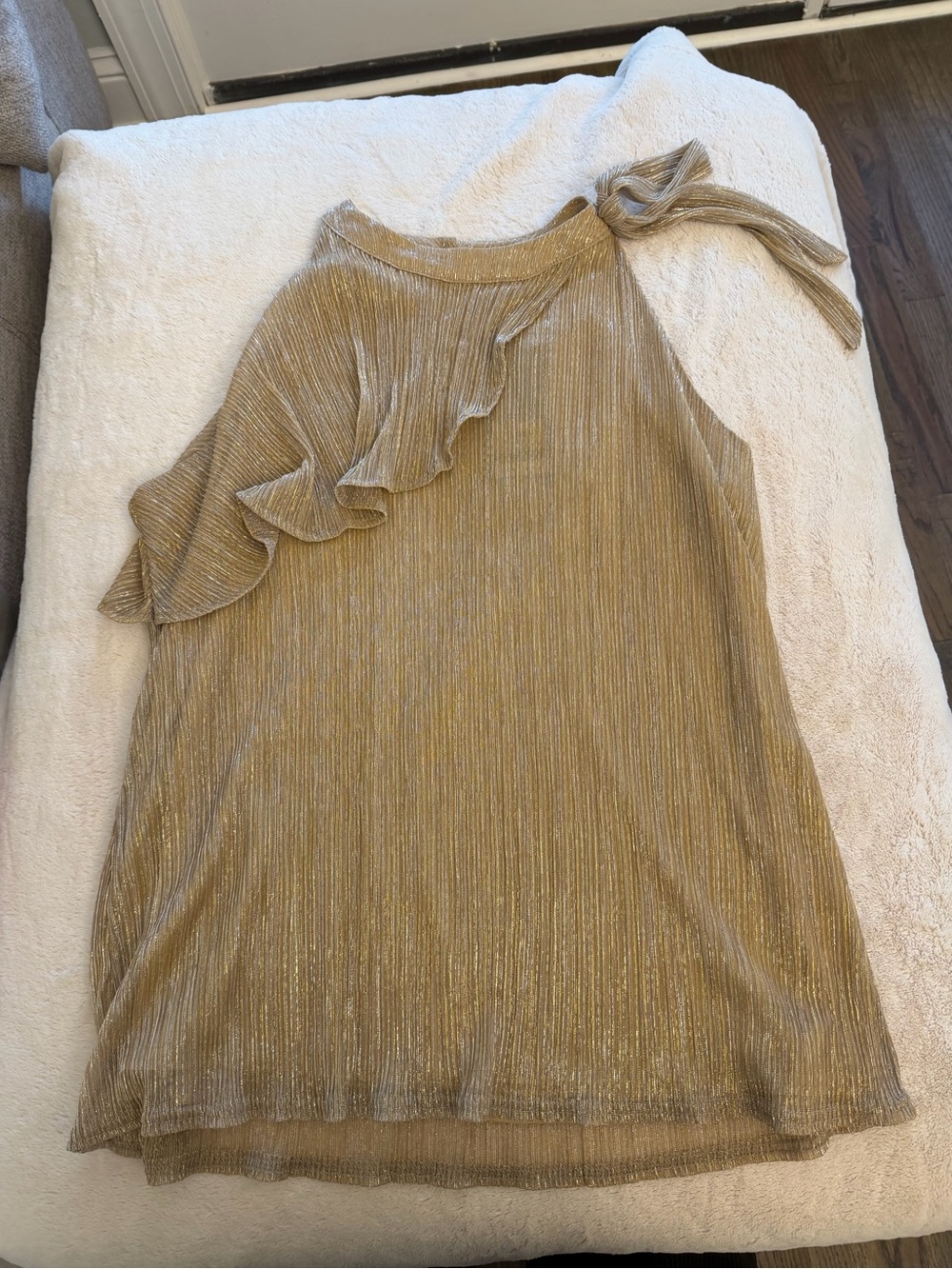 NWT Nine West Gold One-Shoulder Ruffle Women's Top